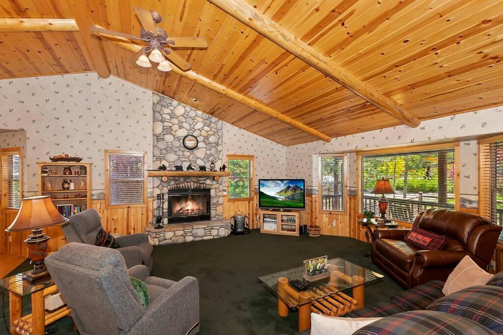 Teakwood - 3-Br Spa, Fire Pit, Quiet, Ac, Centrally Located Villa Big Bear Lake Esterno foto
