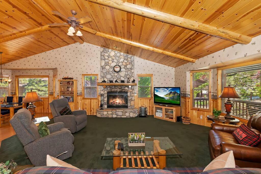 Teakwood - 3-Br Spa, Fire Pit, Quiet, Ac, Centrally Located Villa Big Bear Lake Esterno foto